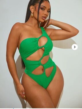 Fashionova NWT Green Cutout One-Shoulder One Piece Swimsuit